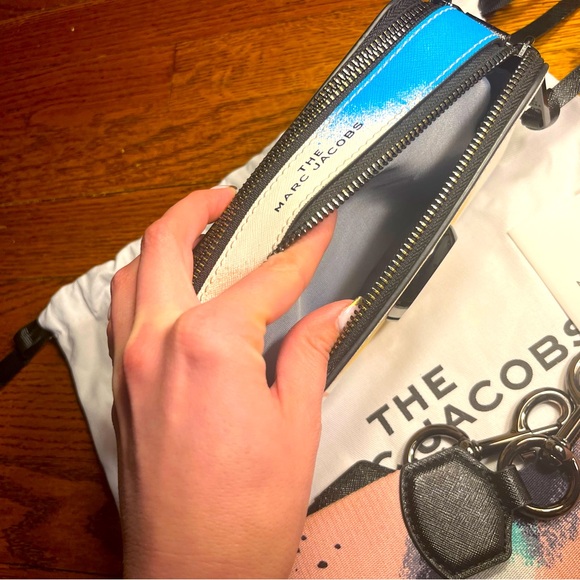 ✨LOW START ✨NWT Marc Jacob’s Snapshot Spray Paint Crossbody bag. Multicolor. - Picture 8 of 9